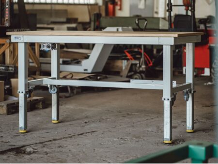 Mechanisch höhenverstellbarer Arbeitstisch für Industrie und Handwerk