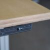 Elektrisch Höhenverstellbarer Arbeitstisch, fahrbar mit Rollen als günstiger Bausatz PETec Basic Light