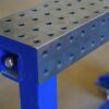 Mechanisch stufenlos höhenverstellbarer Spannbock fahrbar mit rollen und Lochplatte