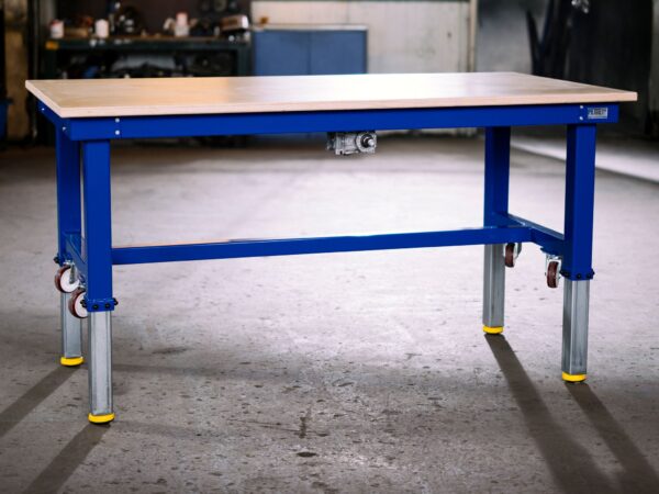 Stufenlos höhenverstellbarer Arbeitstisch, extrem stabil, 4 Füße, flexibel auf Laufrollen, Höhenverstellung bis 5000 kg mit Holzplatte