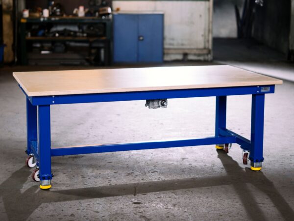 Stufenlos höhenverstellbarer Arbeitstisch, extrem stabil, 4 Füße, flexibel auf Laufrollen, Höhenverstellung bis 5000 kg mit Holzplatte