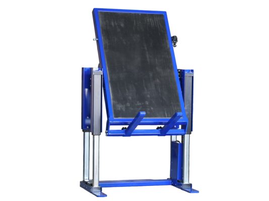 Höhenverstellbarer Wartungstisch für Ladesäulen, Industrie, Schaltschrankbau