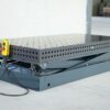 Schweisshubtisch ohne Hydraulik mit vier Schubketten elektrisch
