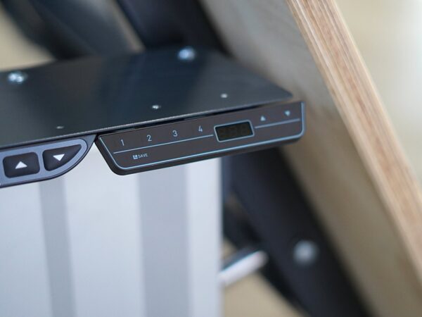 90 Grad kippbarer Arbeitstisch und elektrisch höhenverstellbar PETec Basic