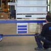 Stufenlos höhenverstellbare Werkbank, Arbeitstisch mit Akkuschrauber höhenverstellung