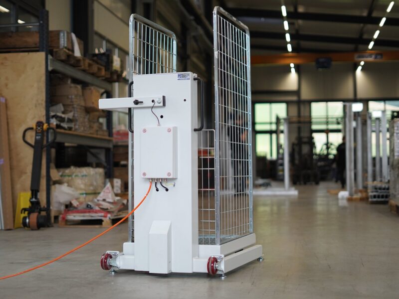 Mobiler Rollbehälter Heber - Gitterwagen und Logistikwagen Hubsystem elektrische Bedienung Mobiler Rollbehälter Heber - Gitterwagen und Logistikwagen Hubsystem elektrische Bedienung