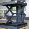 Elektrischer Doppelscherenhubtisch für Industrie und Montage Elektrischer Doppelscherenhubtisch für Industrie und Montage